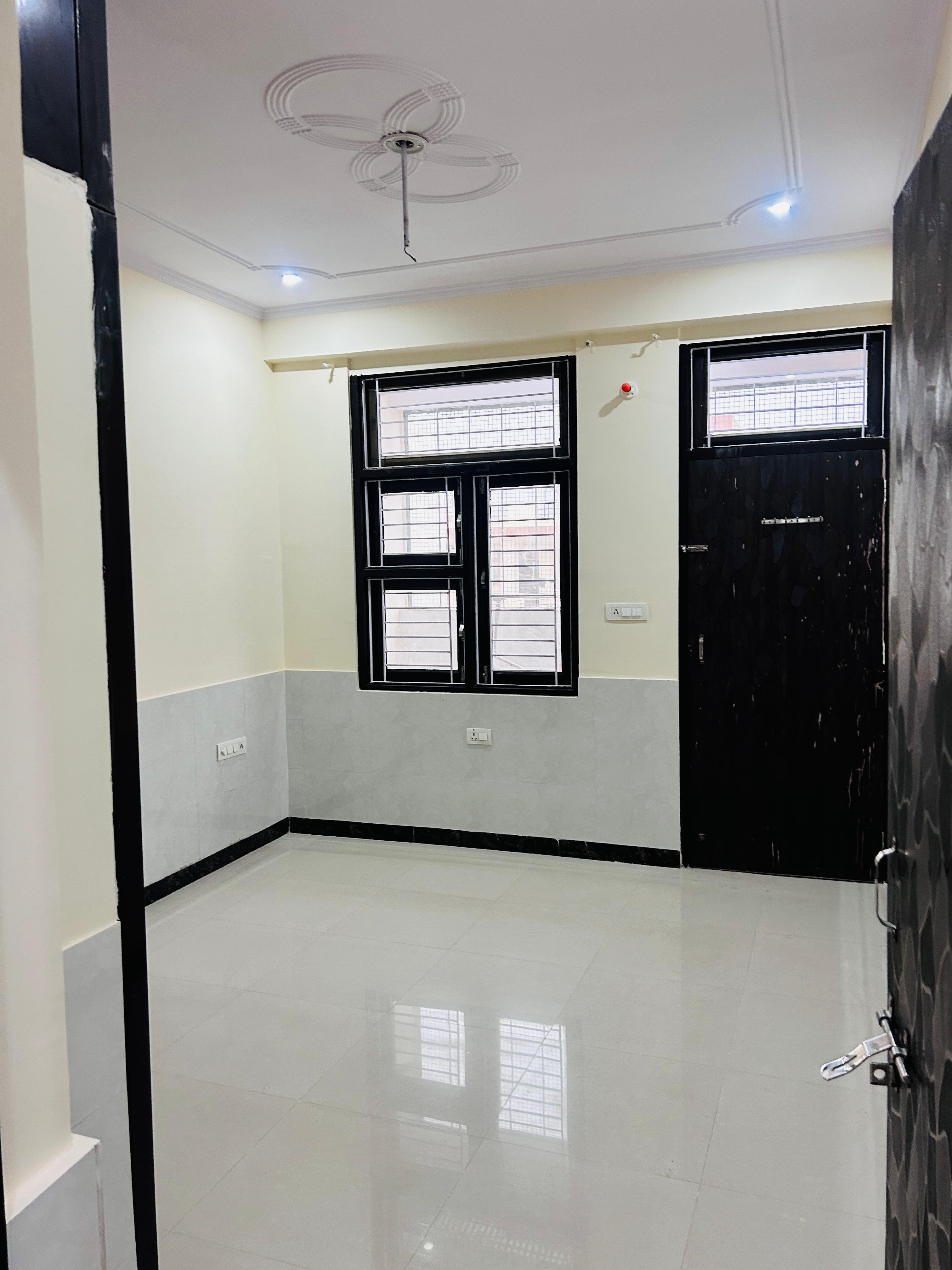 Independent House Manyawas